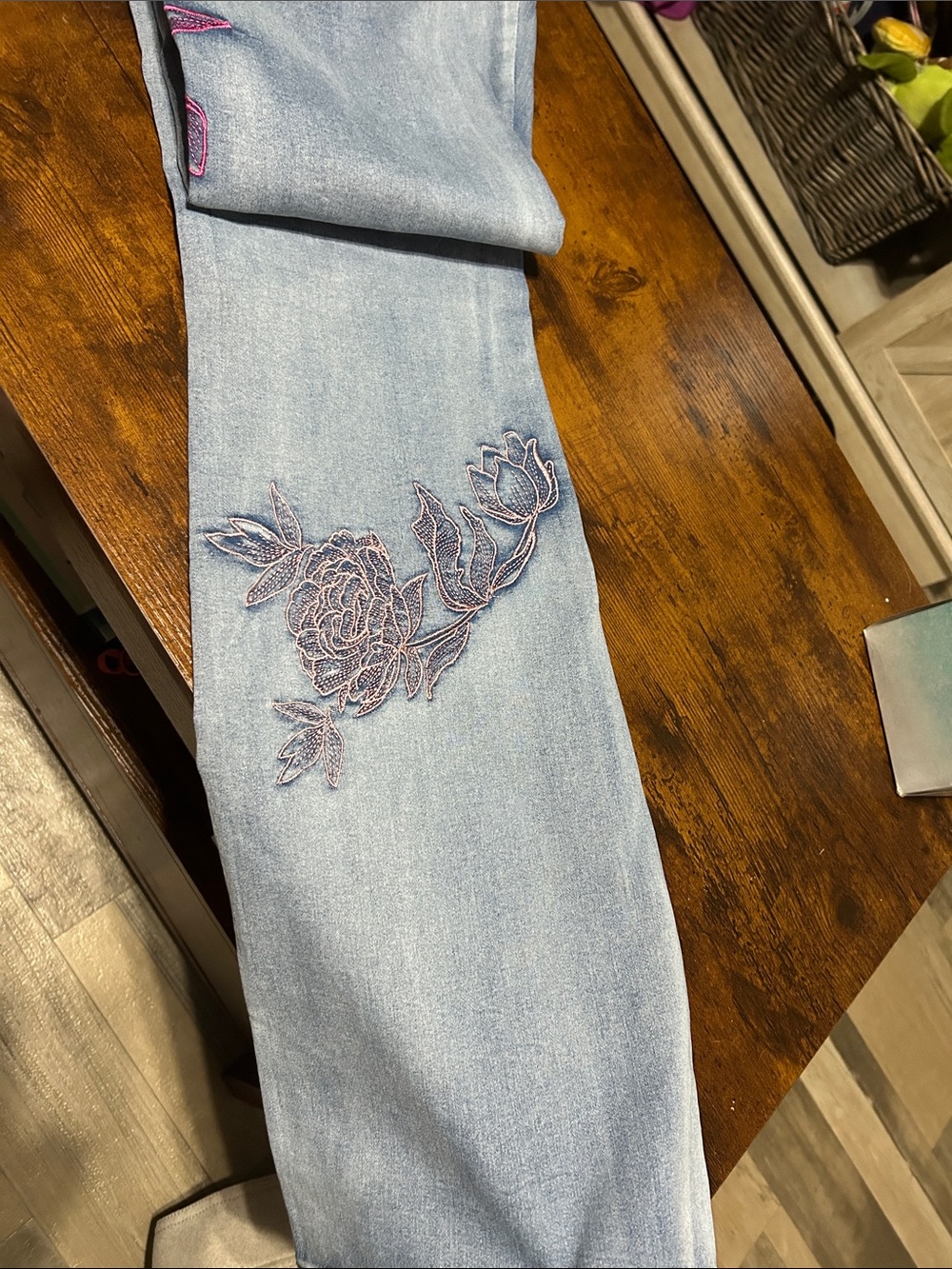 Washed Floral Embroidery Stretch Jeans - Picture 8 of 11